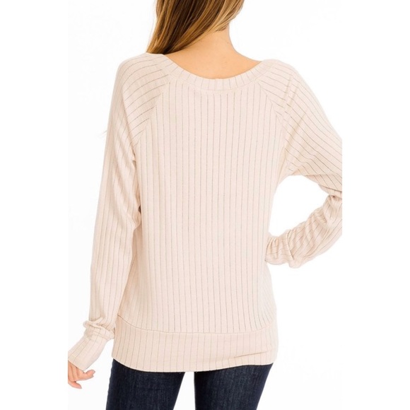 Ribbed Scoop Neck Long Sleeve Black - Picture 4 of 5